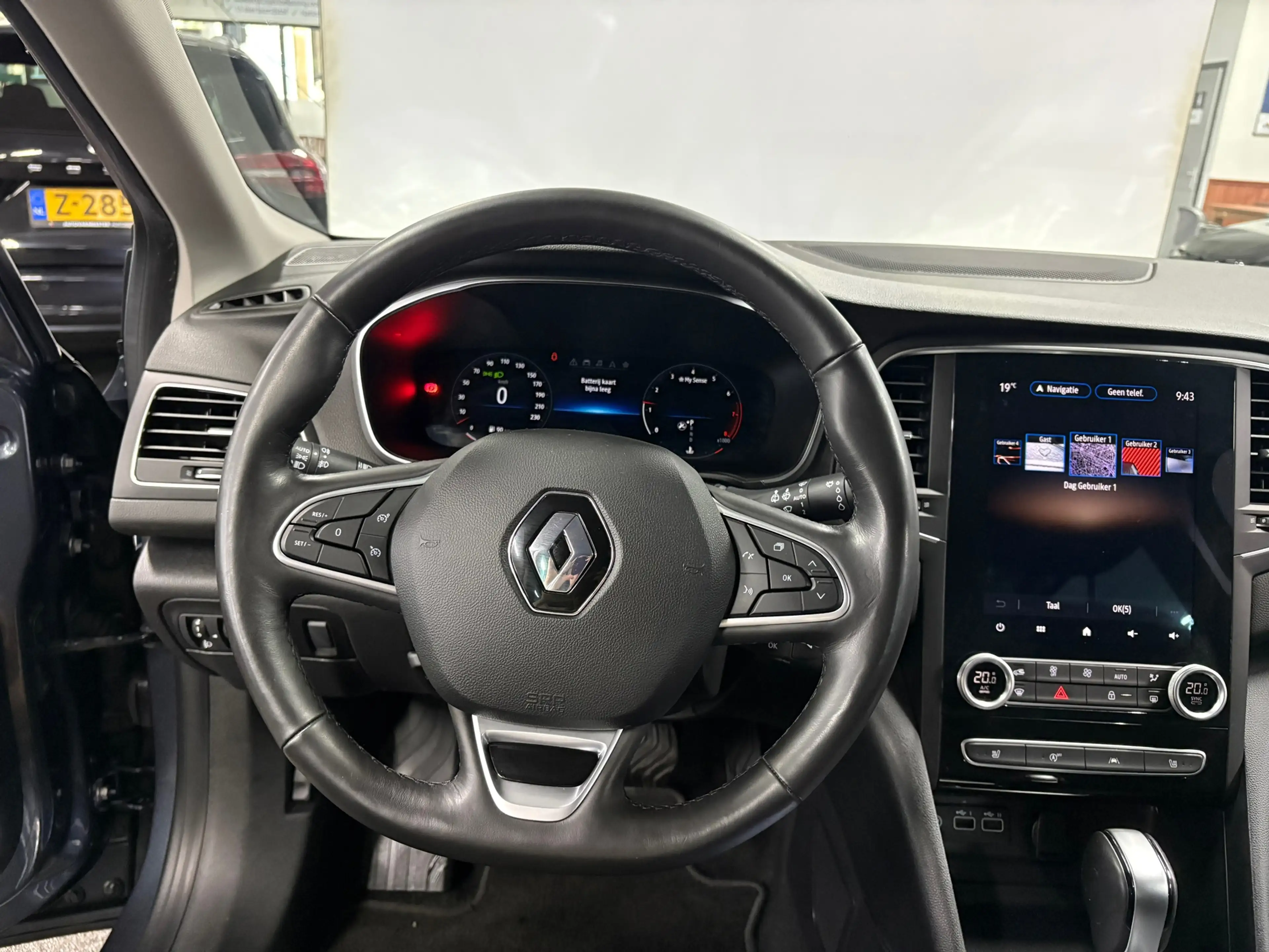 Renault Megane Estate 1.3 TCe 140 Techno/ NL auto/ Achteruitrijca — photo 13