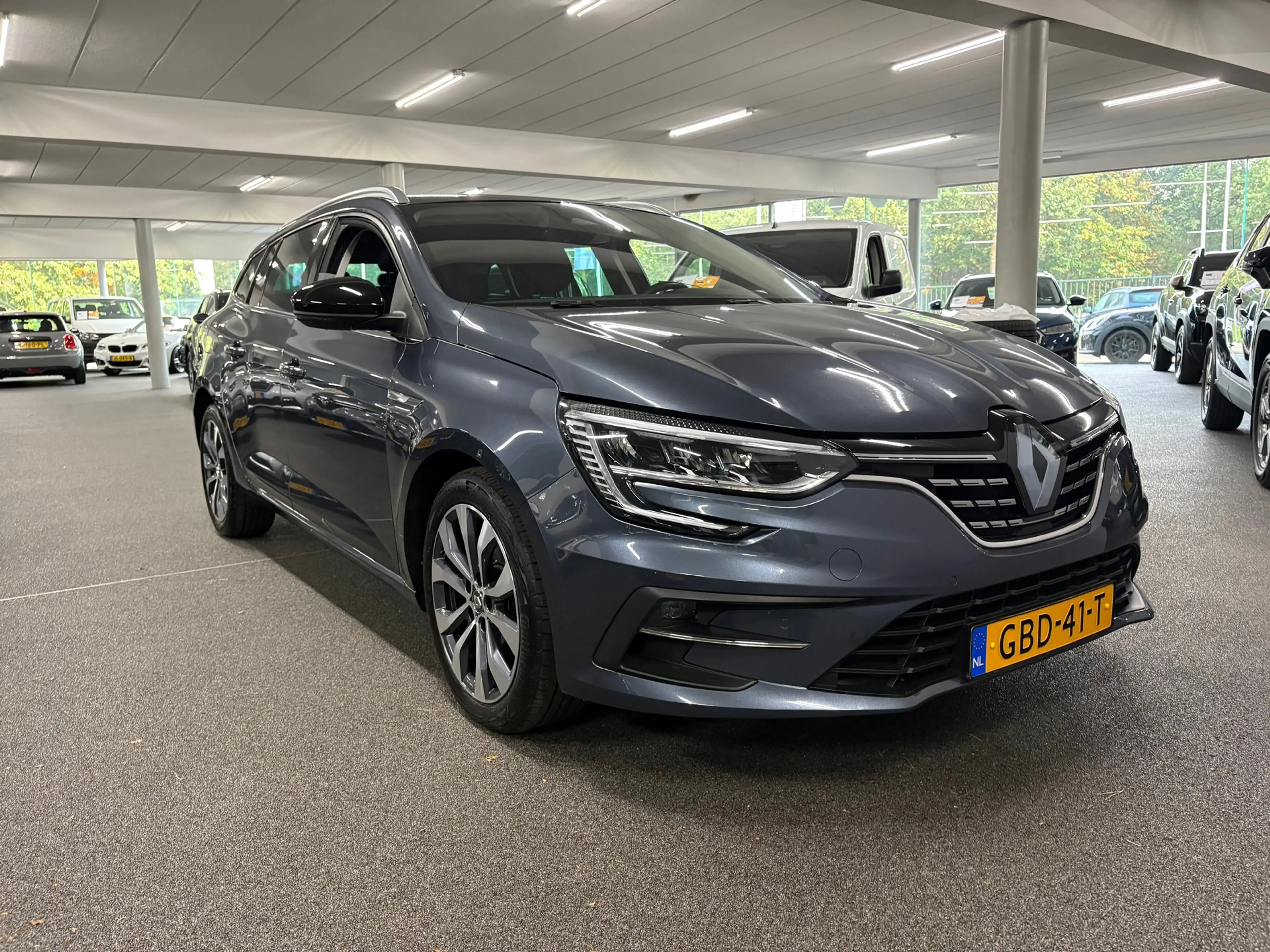 Renault Megane Estate 1.3 TCe 140 Techno/ NL auto/ Achteruitrijca — photo 7