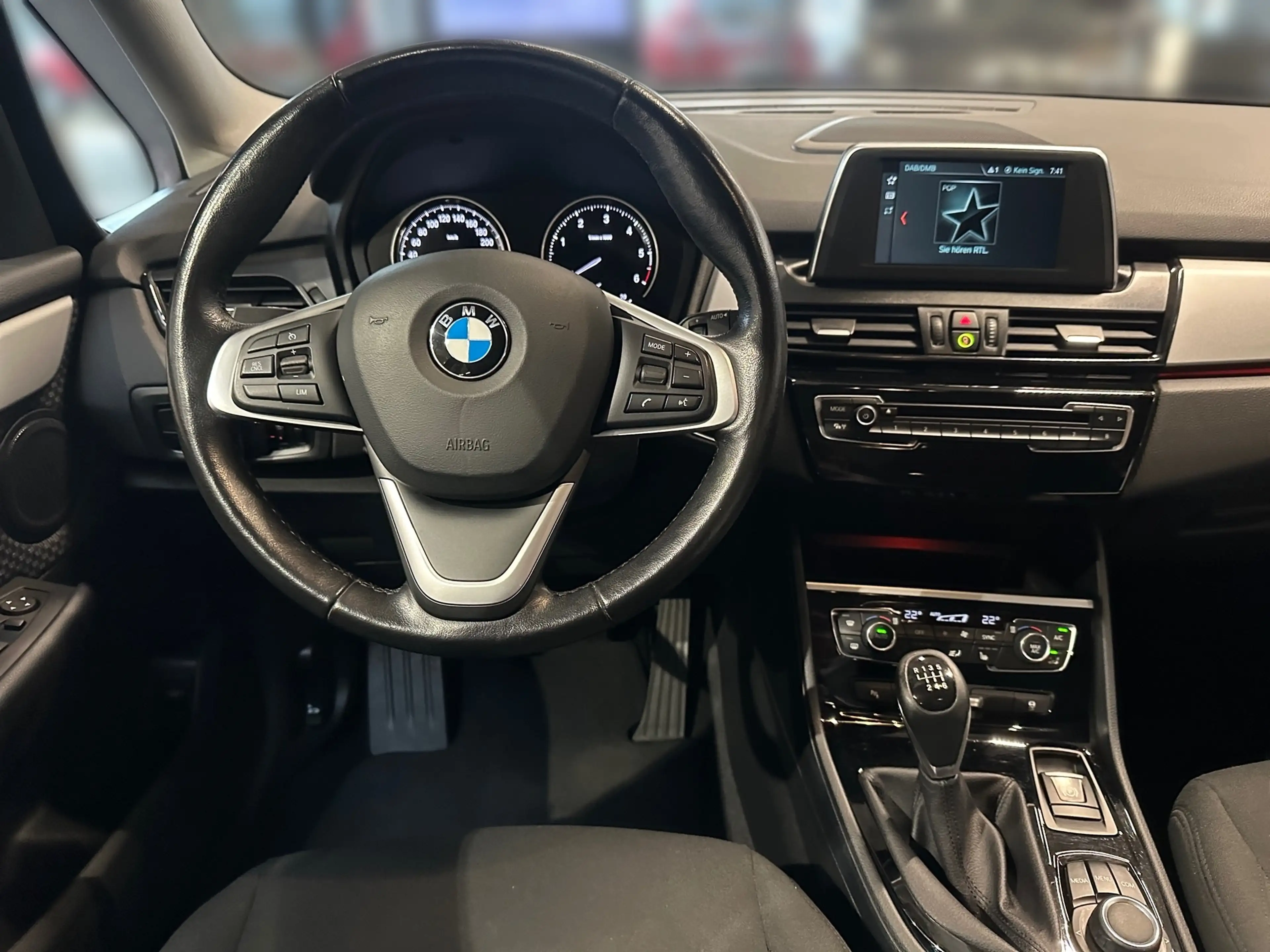 BMW 216 d Gran Tourer Advantage LED+SHZ+PDC+AHK+LMR+ — photo 9
