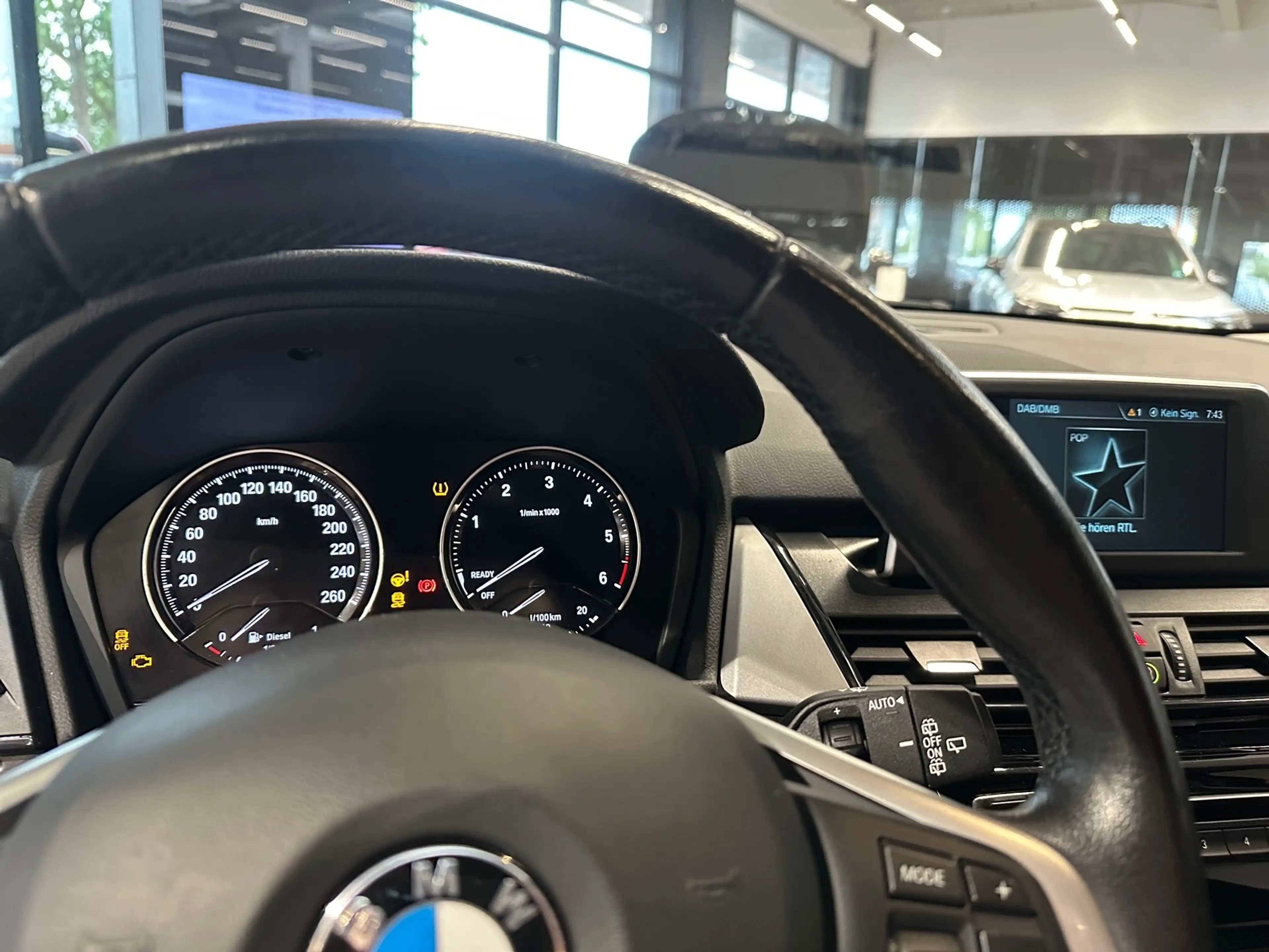 BMW 216 d Gran Tourer Advantage LED+SHZ+PDC+AHK+LMR+ — photo 13