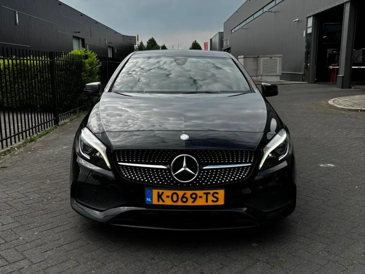 Mercedes-Benz A 200