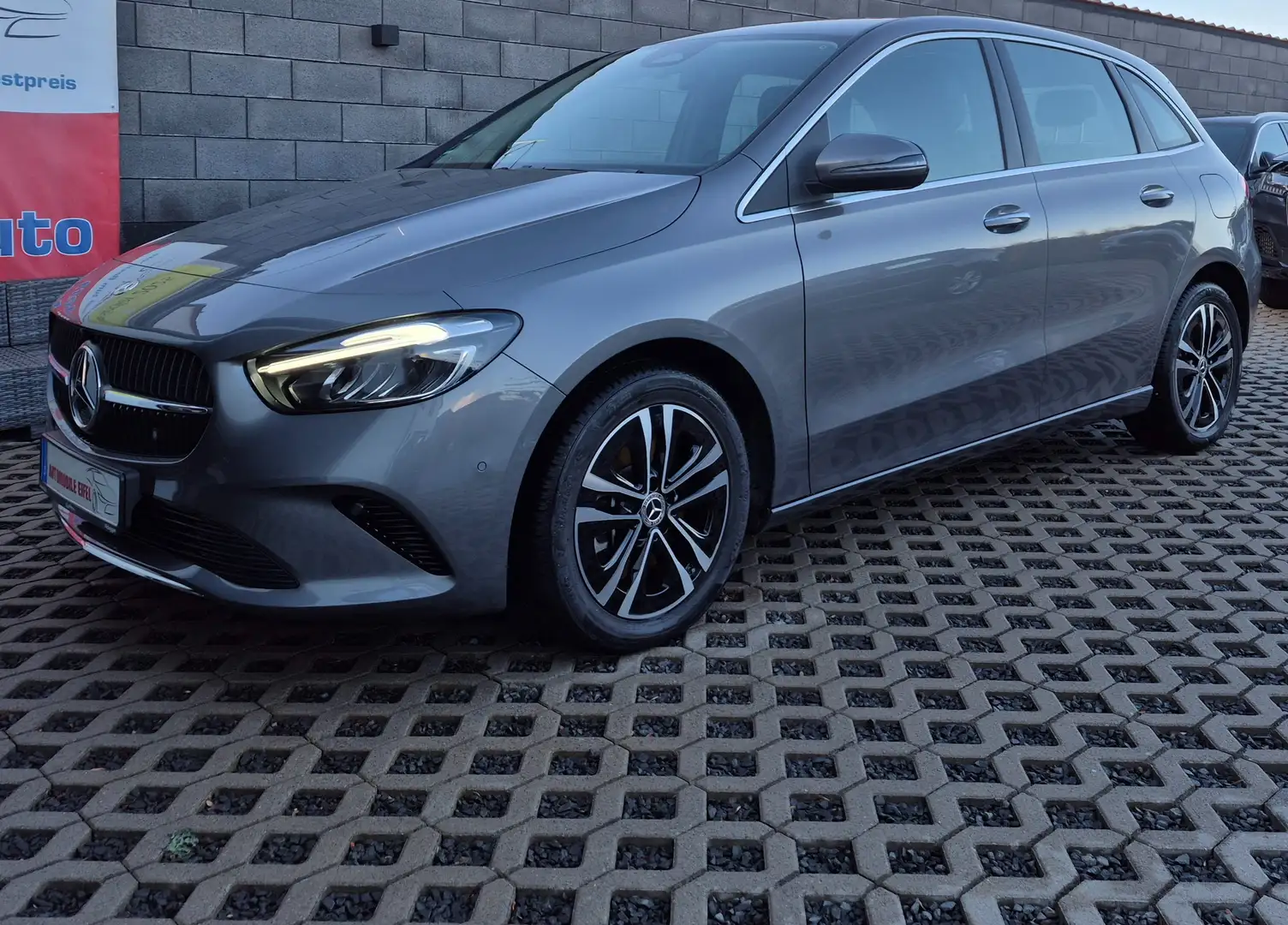 Mercedes-Benz B 250 B 250 e *GARANTIE*KAMERA*SHZ*TEMPOMAT*ALU*LEDER* Gris - 1