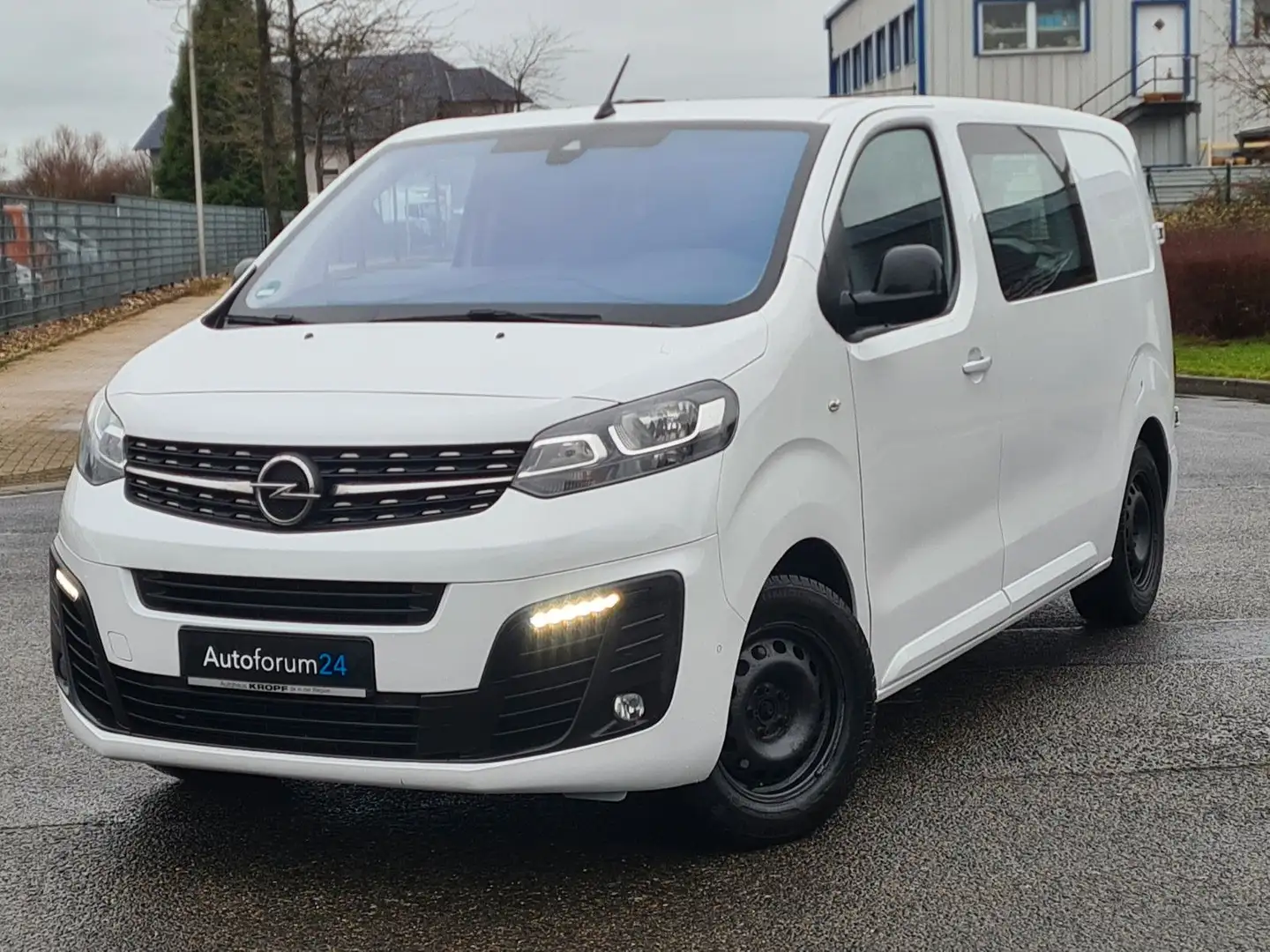 Opel Vivaro Kasten Edition M*Navi*Kamera*PDC* Alb - 1
