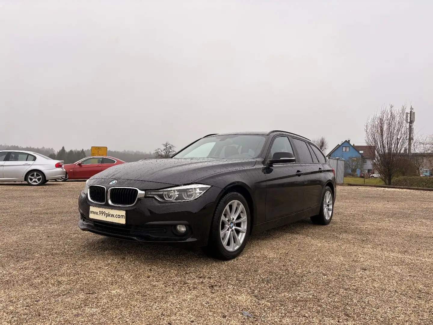 BMW 318 i Touring Navi Sitzhzg. PDC LED Scheinwerfer Schwarz - 2