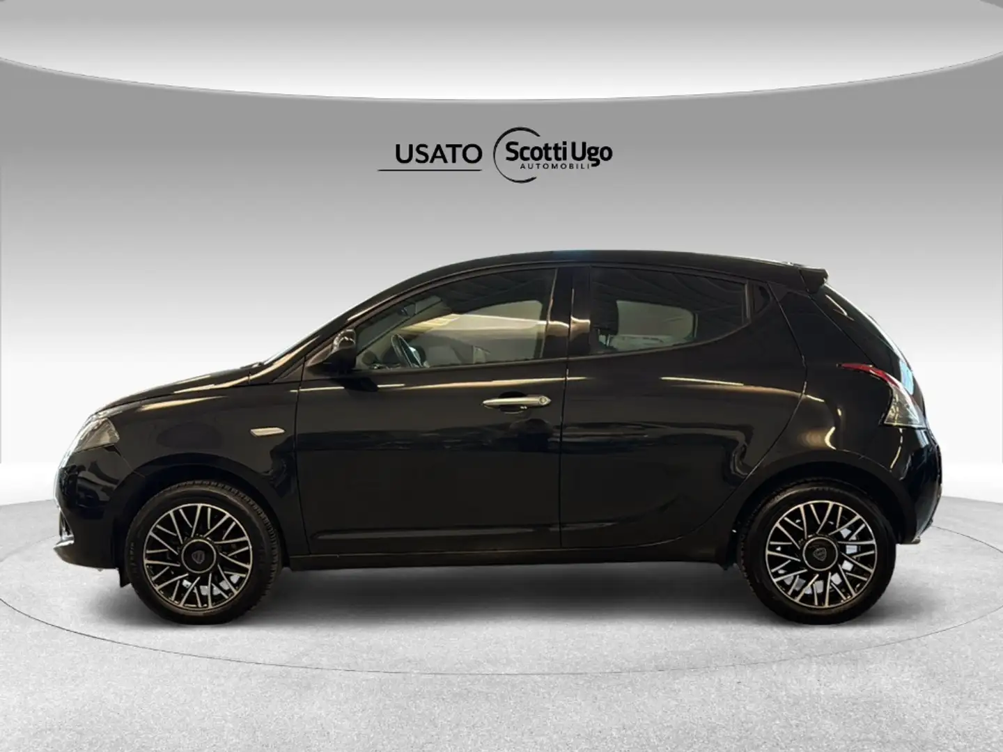 Lancia Ypsilon My24 1.0 Firefly 70 CvStart&Stop Hybrid Oro Nero - 2