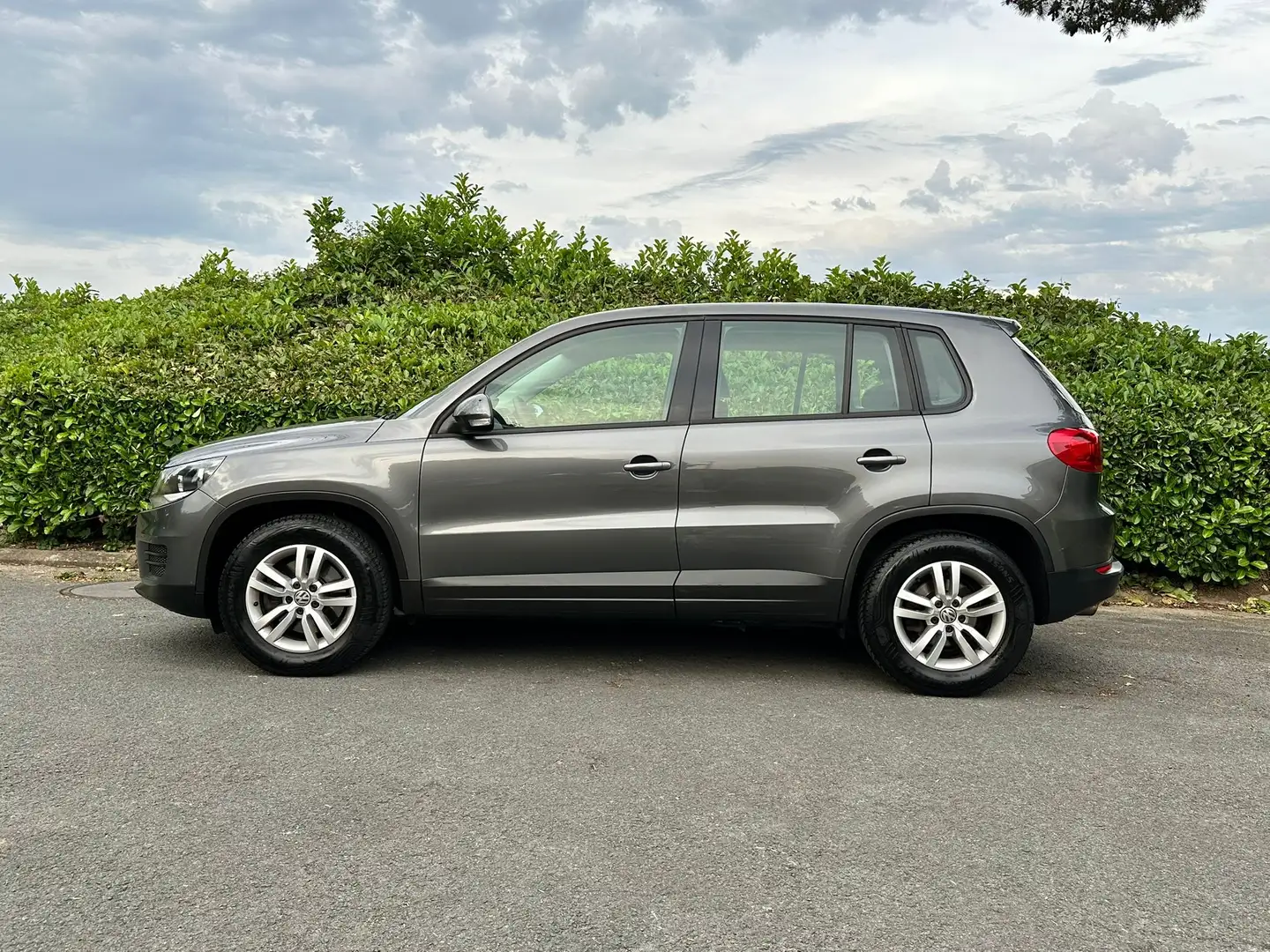 Volkswagen Tiguan 1.4 TSI Carnet d’entretien Airco Siège chauf Gris - 2