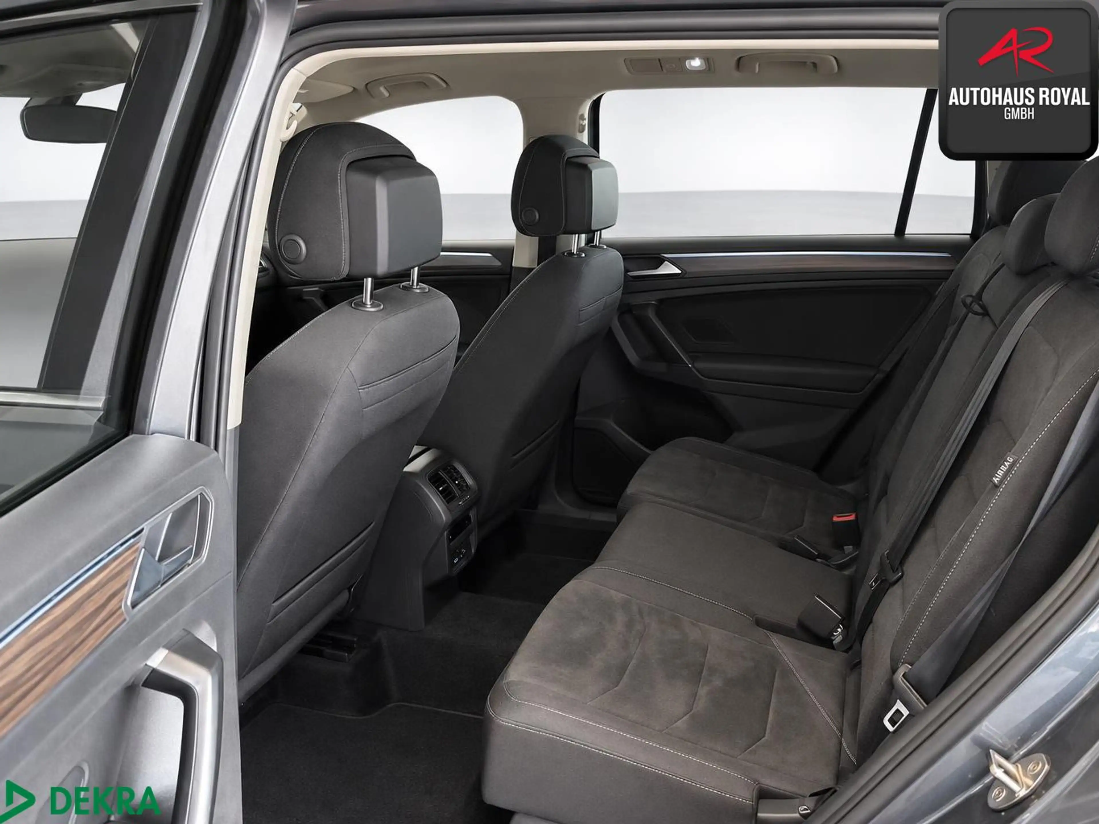 Volkswagen Tiguan Allspace 2.0 TDI 4M 360°,HUD,KEYLESS,PANO — photo 6