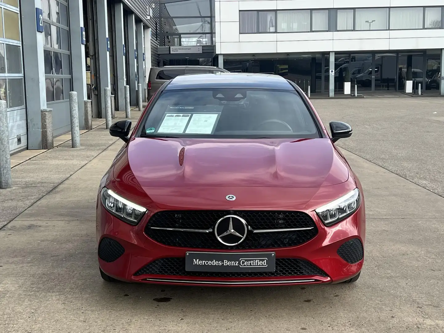 Mercedes-Benz A 200 progressive + panoramadak Červená - 2