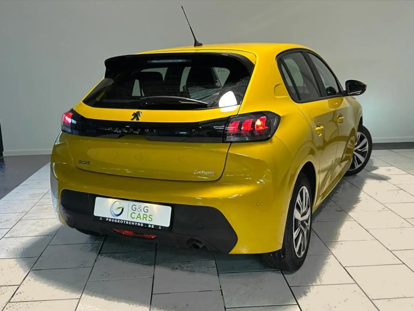 Peugeot 208 Active Geel - 2