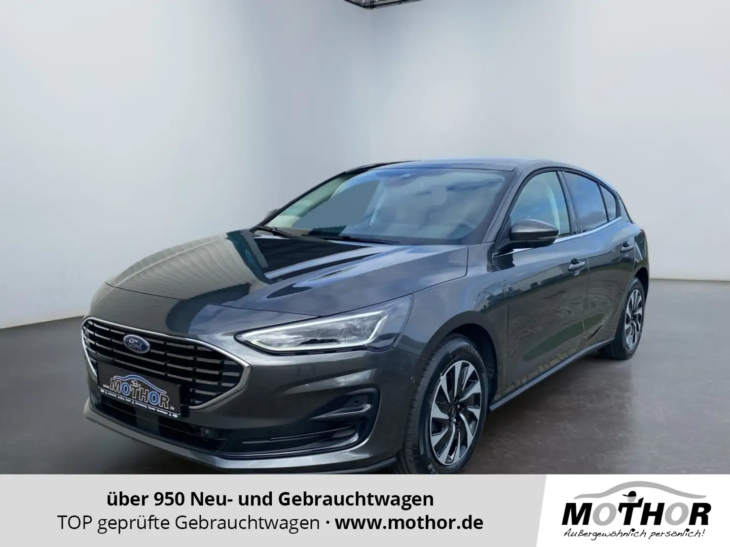 Ford Focus Titanium X 1.0 EcoBoost ACC PDC KAM NAV Grijs - 1