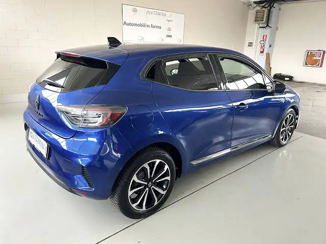 Renault Clio view 6