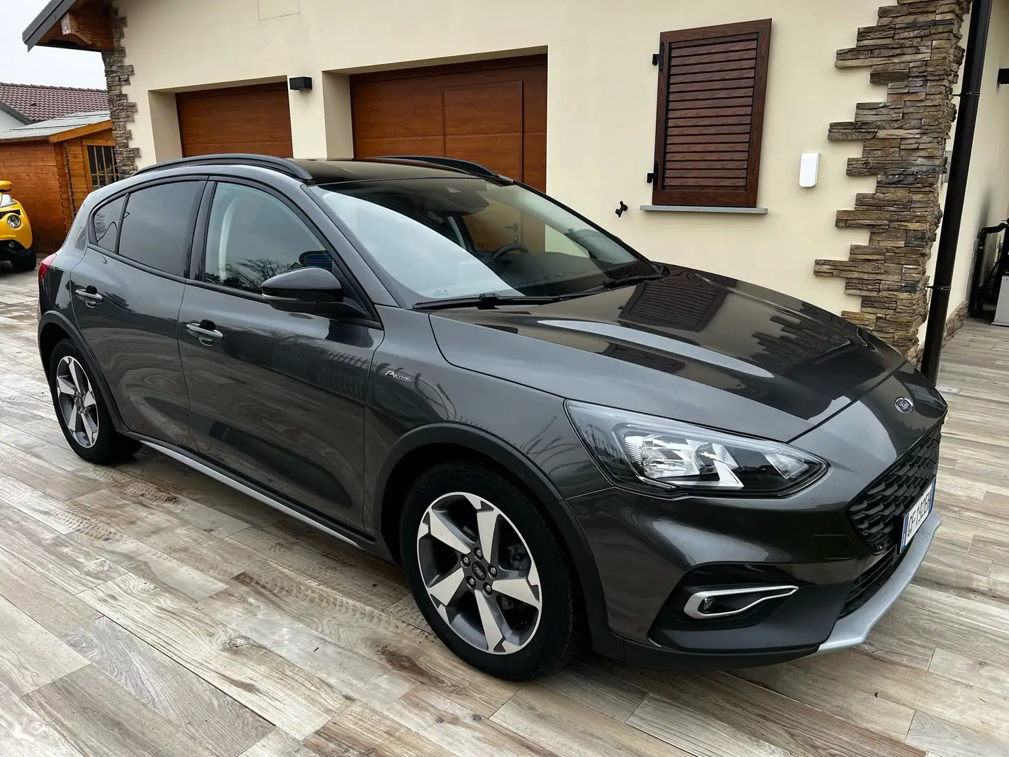 Ford Focus Active 1.5 ecoblue 120cv auto Grau - 1
