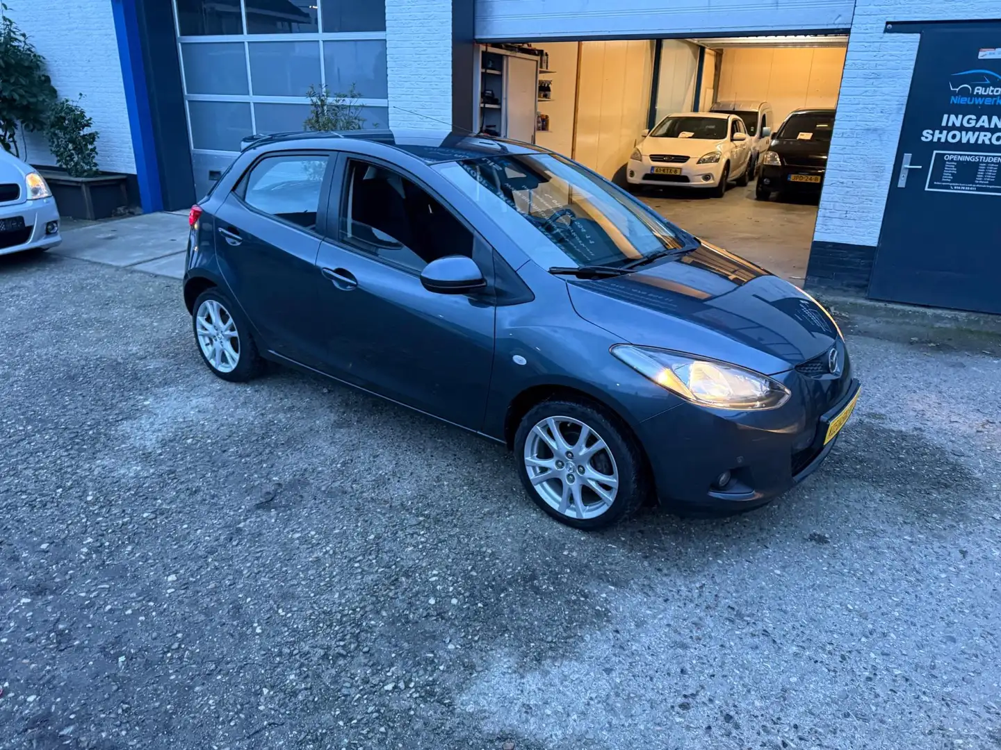 Mazda 2 1.5 S-VT GT-M /Sport/ Met Onderhoudshistorie, Spoi Grau - 2