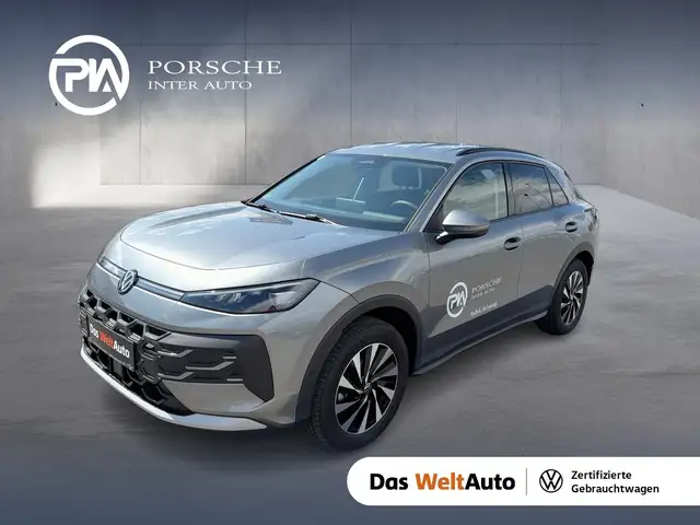 Volkswagen T-Roc main image