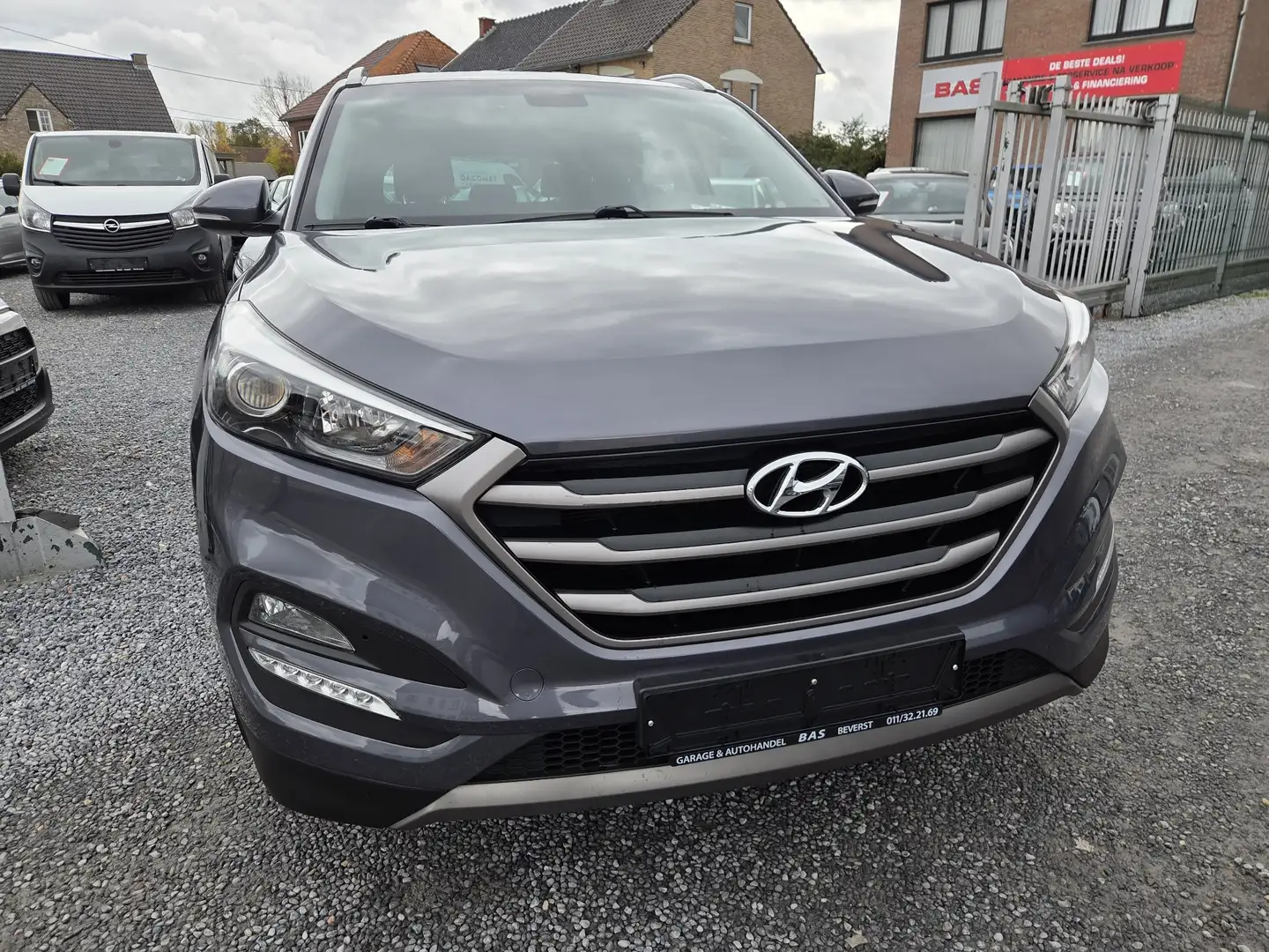 Hyundai TUCSON 1.6 GDi☆1jOMNIUMGARANTIE☆NAVI☆CAM☆CRUISE☆TREKH☆ Grijs - 2