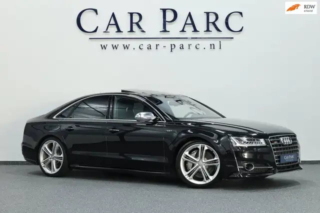Audi S8 4.0 TFSI quattro KERAMISCH/NACHTZICHT/LUCHTV/SOFTC