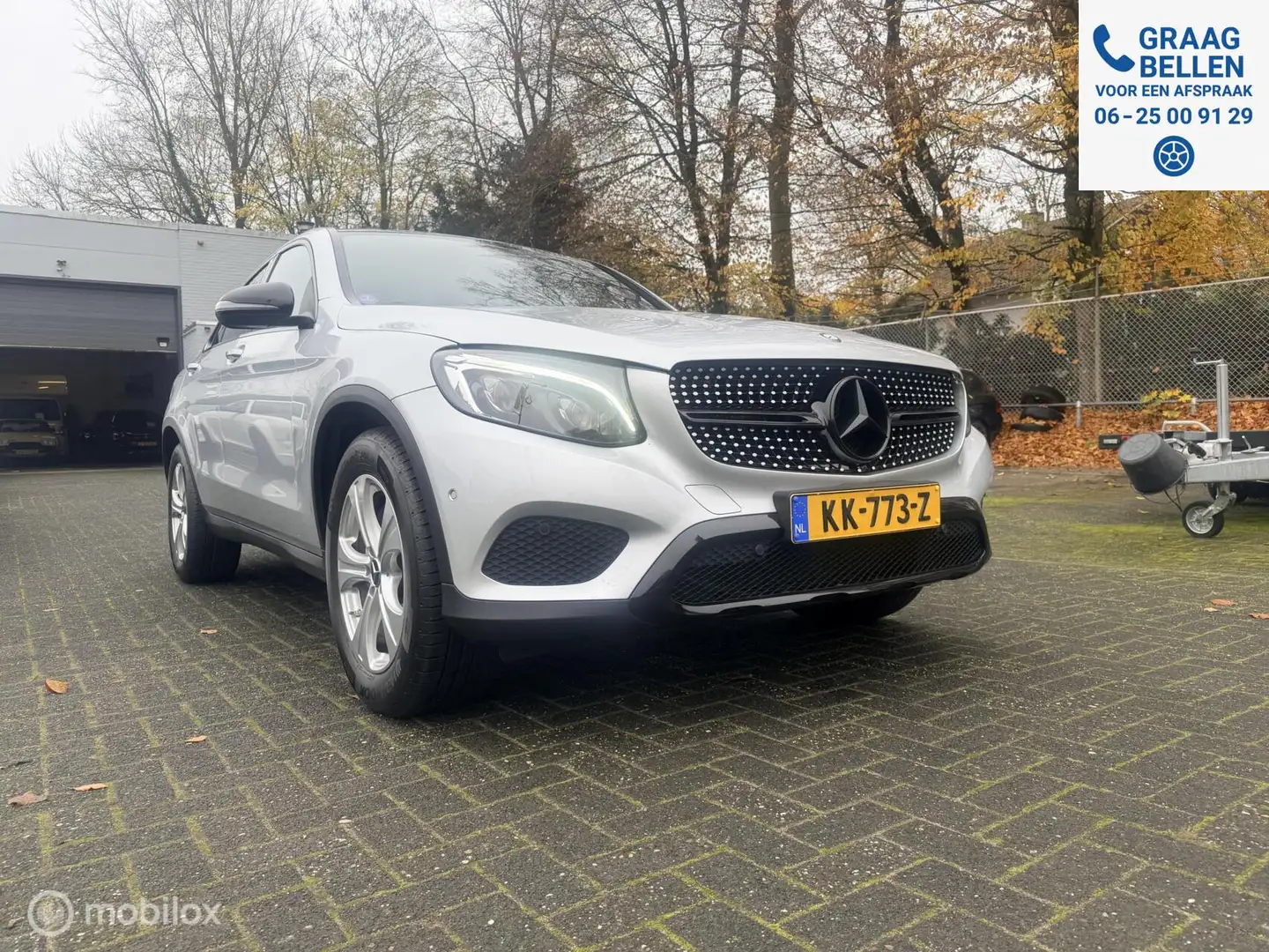 Mercedes-Benz GLC 250 Coupe 4MATIC Edition 1 Navi / Schuifdak / Led / Ca Grau - 2