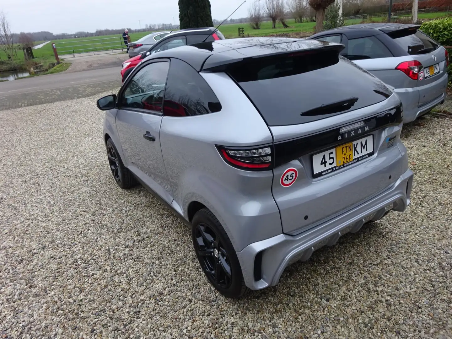 Aixam Coupe E Sport Achteruitrijcamera, Parkeersensoren, Elekt Silber - 2