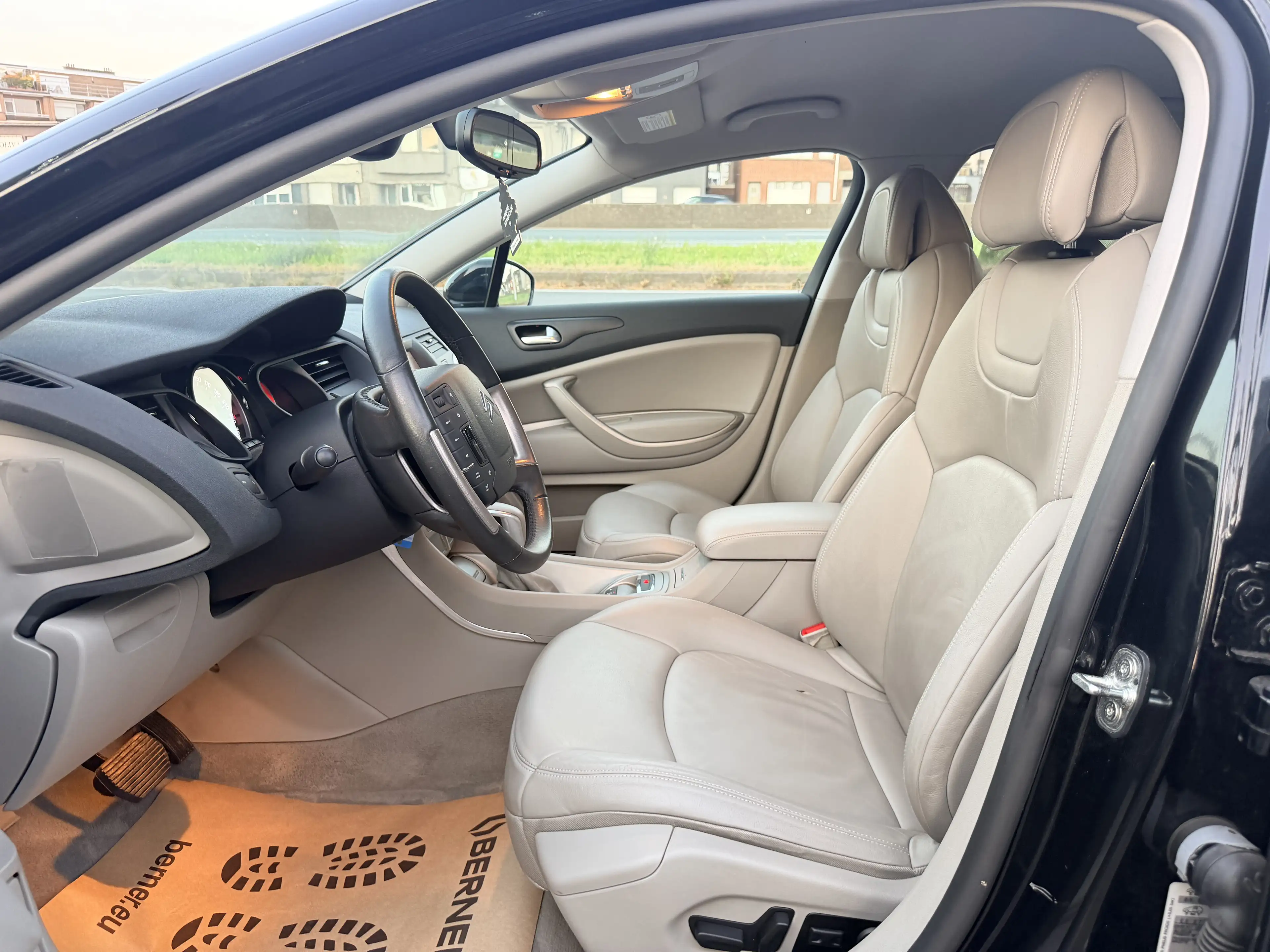 Citroen C5 104000KM 2.0i AUTOMAAT Leder 1st eig GARANTIE — photo 8