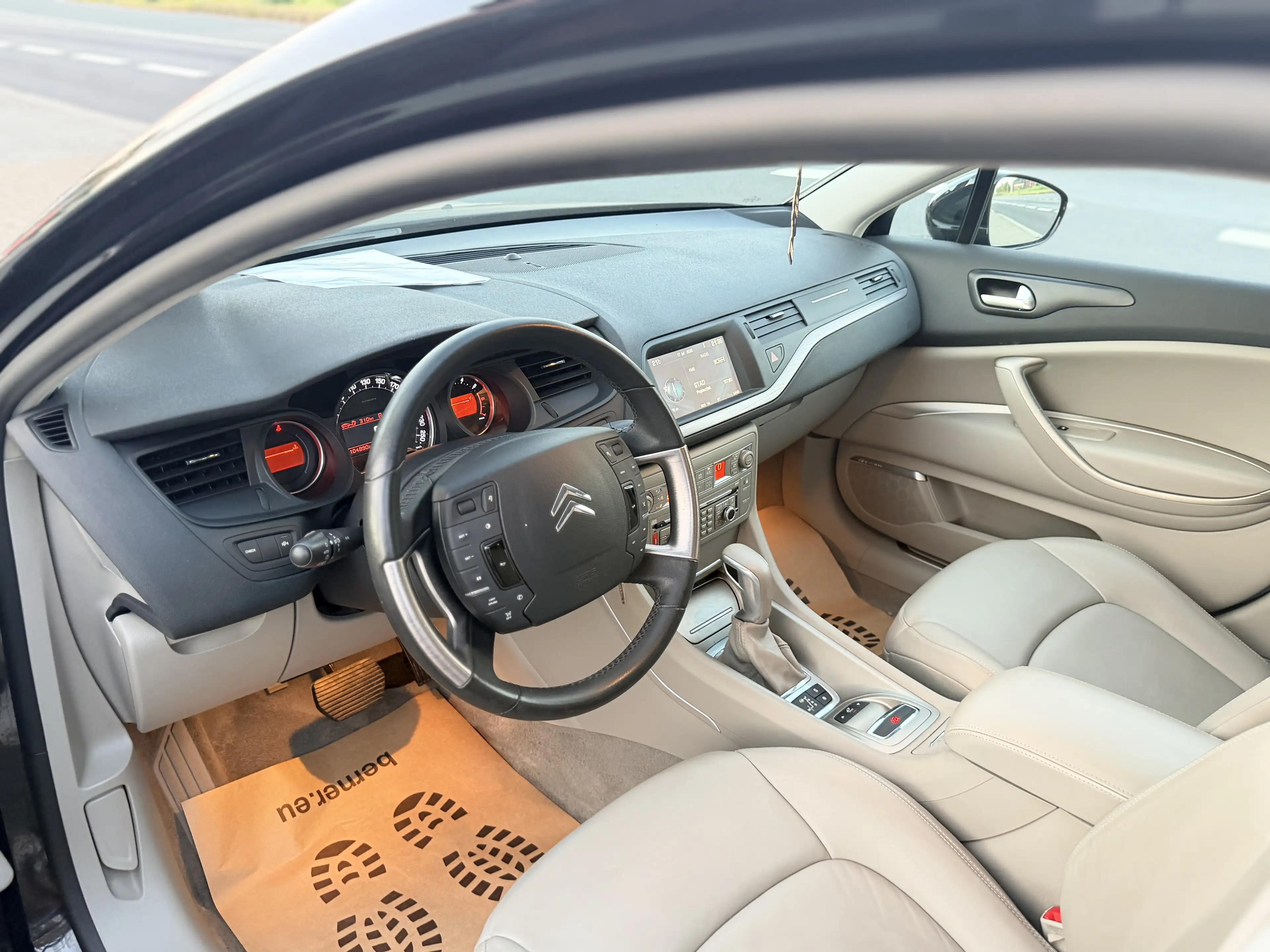 Citroen C5 104000KM 2.0i AUTOMAAT Leder 1st eig GARANTIE — photo 9