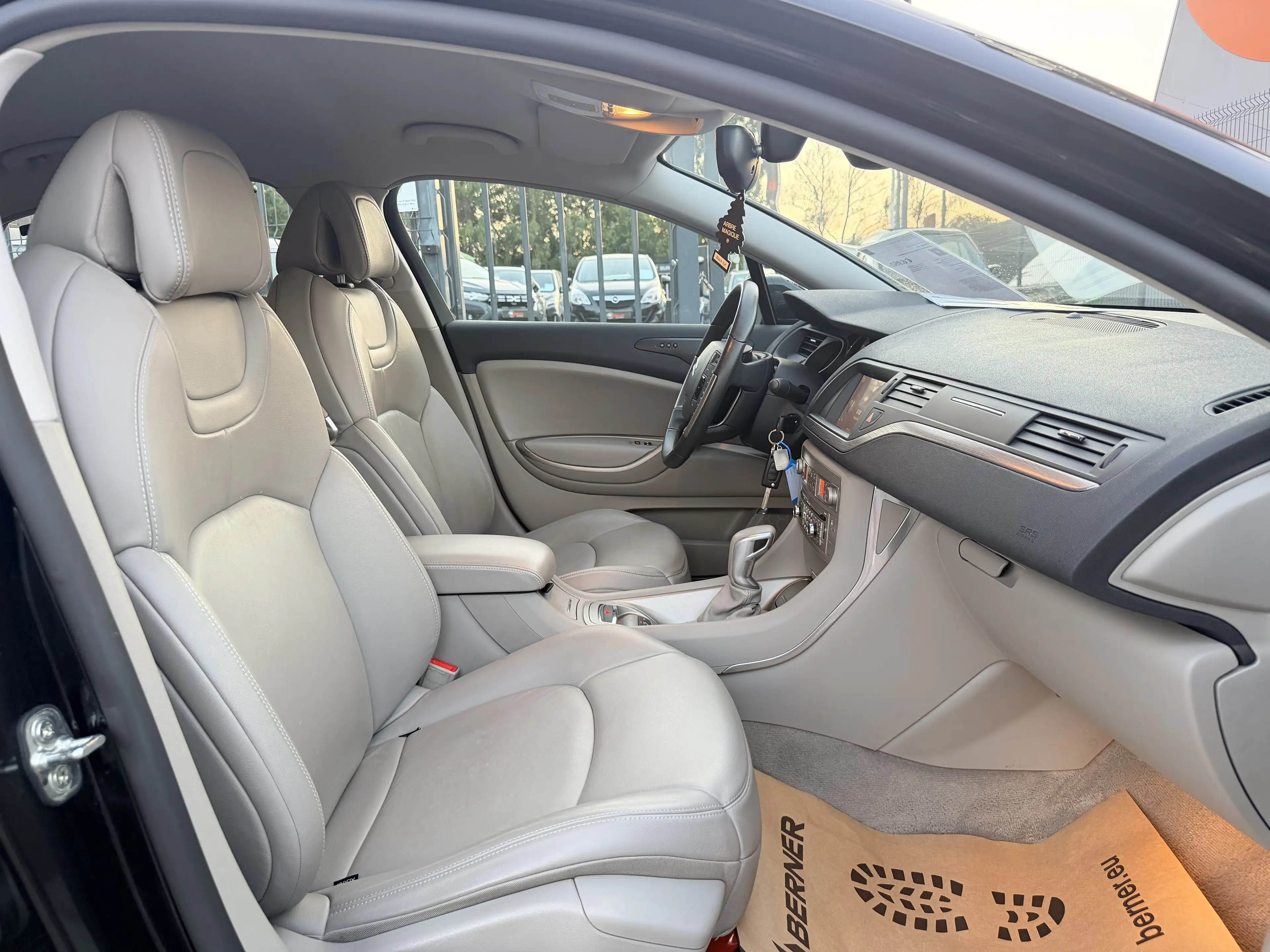 Citroen C5 104000KM 2.0i AUTOMAAT Leder 1st eig GARANTIE — photo 14
