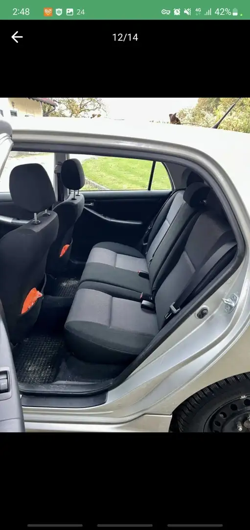 Toyota Corolla Silber - 2