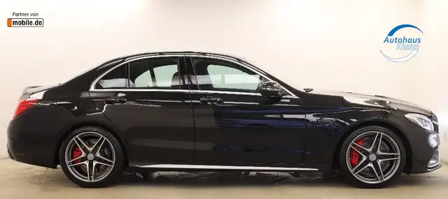 Mercedes-Benz C 63 Amg view 5