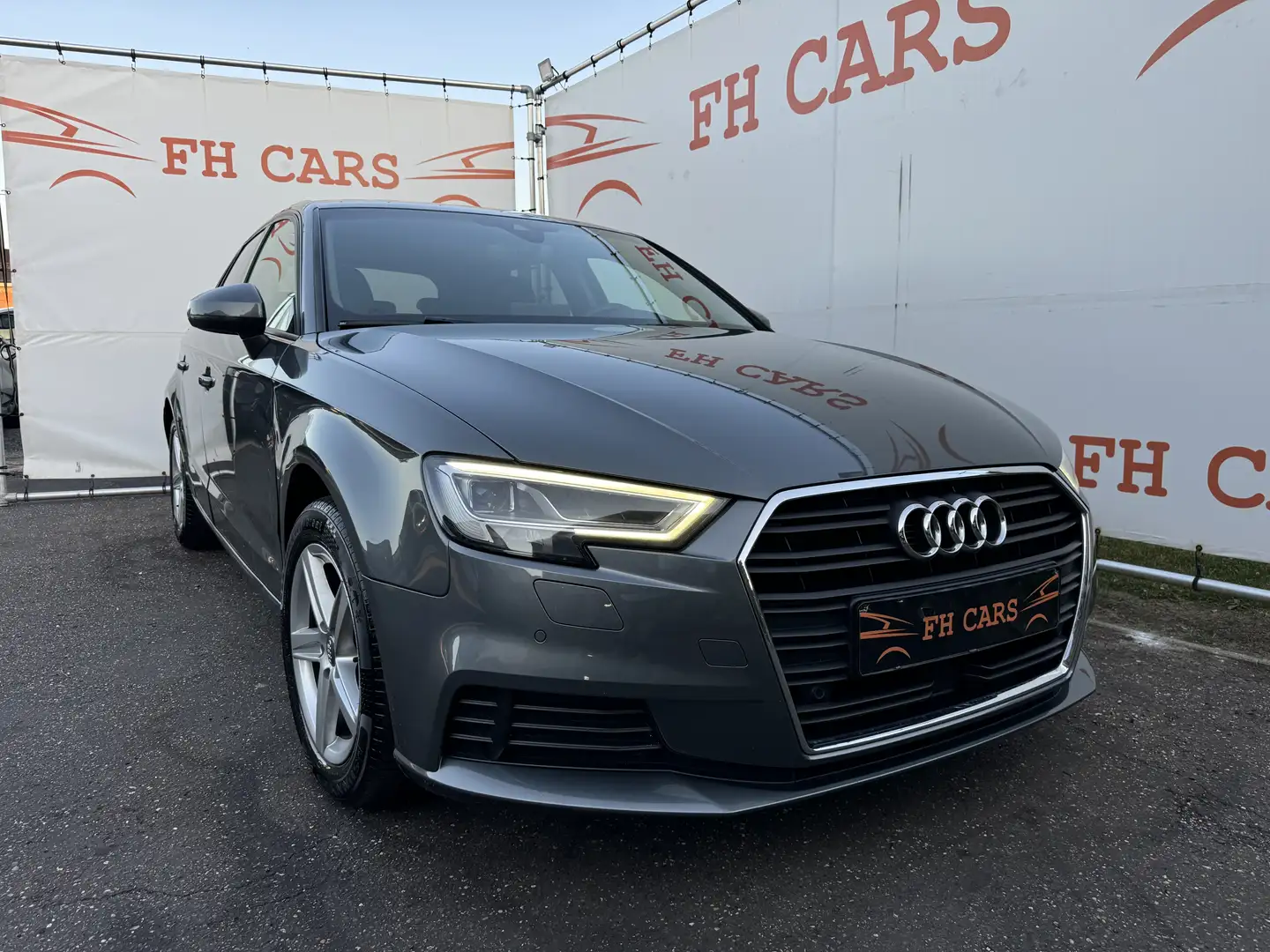 Audi A3 2.0 TDI S tronic*VIRTUAL CO*MATRIX*FULL LED*CAMERA - 2