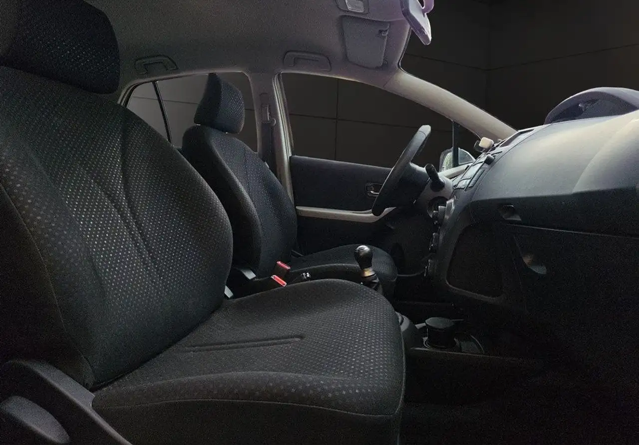 Toyota Yaris Yaris — photo 12