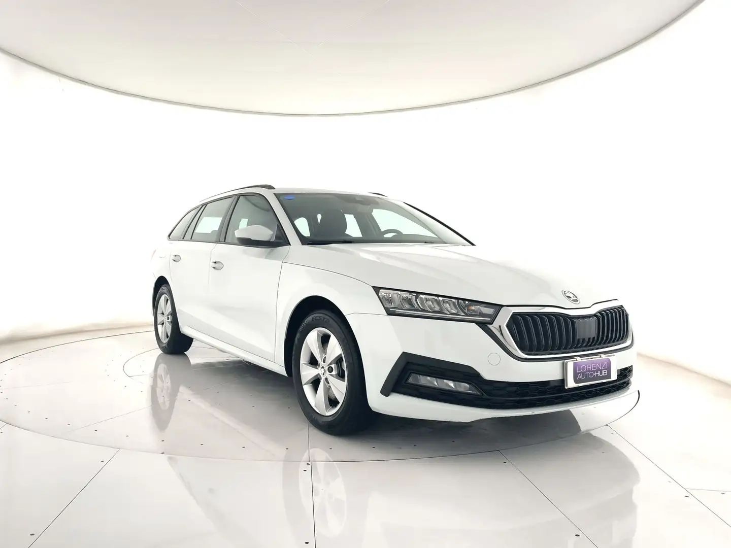 Skoda Octavia Wagon 2.0 tdi evo Executive 4x4 150cv dsg ACC+APP Bianco - 1