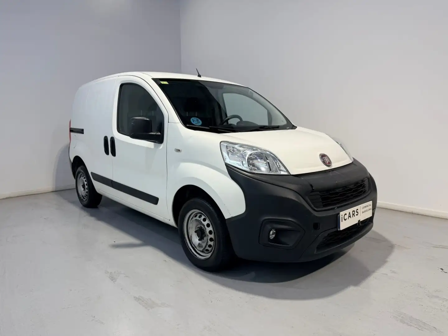 Fiat Fiorino Comercial Cargo 1.3Mjt Base 60kW Weiß - 2