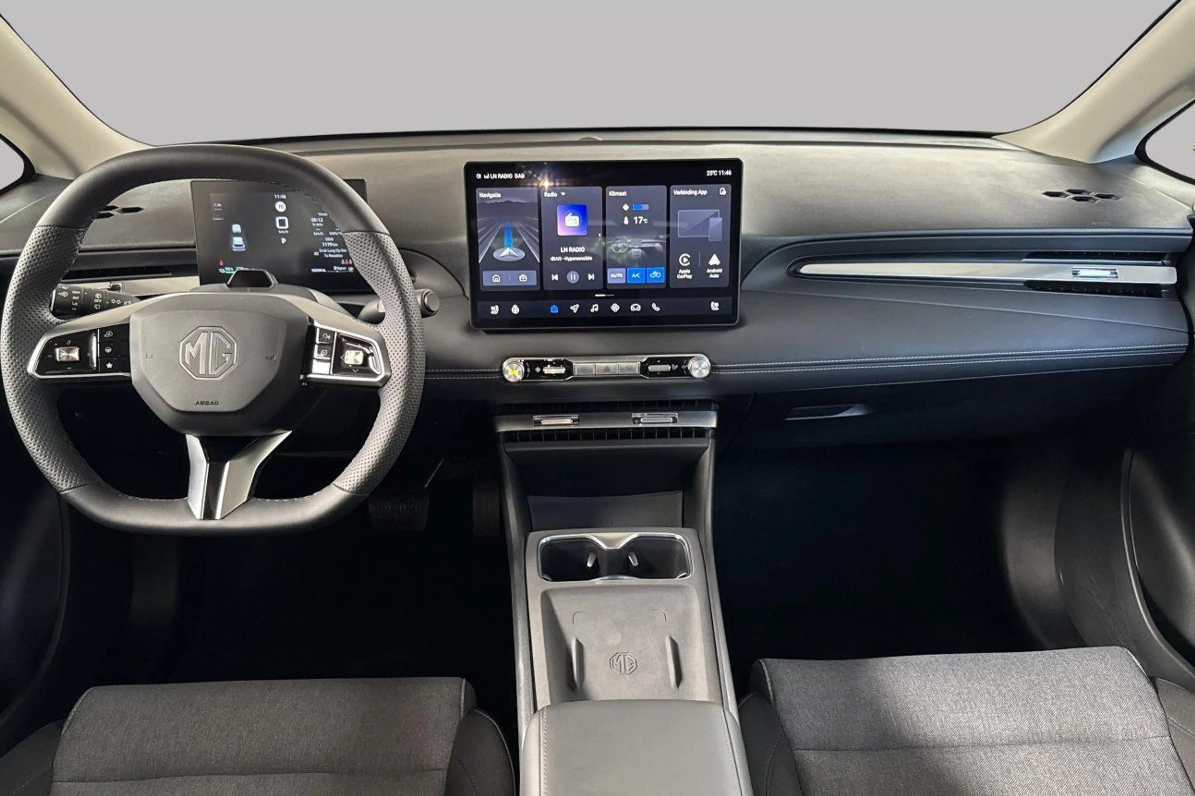 MG MG4 URBAN EV COMFORT 43 kWh — photo 11