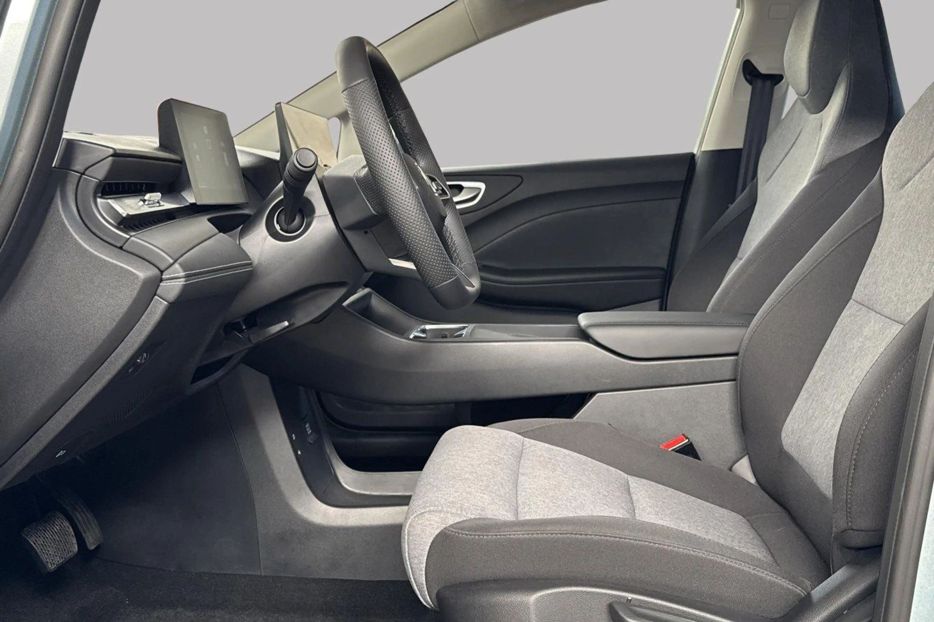 MG MG4 URBAN EV COMFORT 43 kWh — photo 10