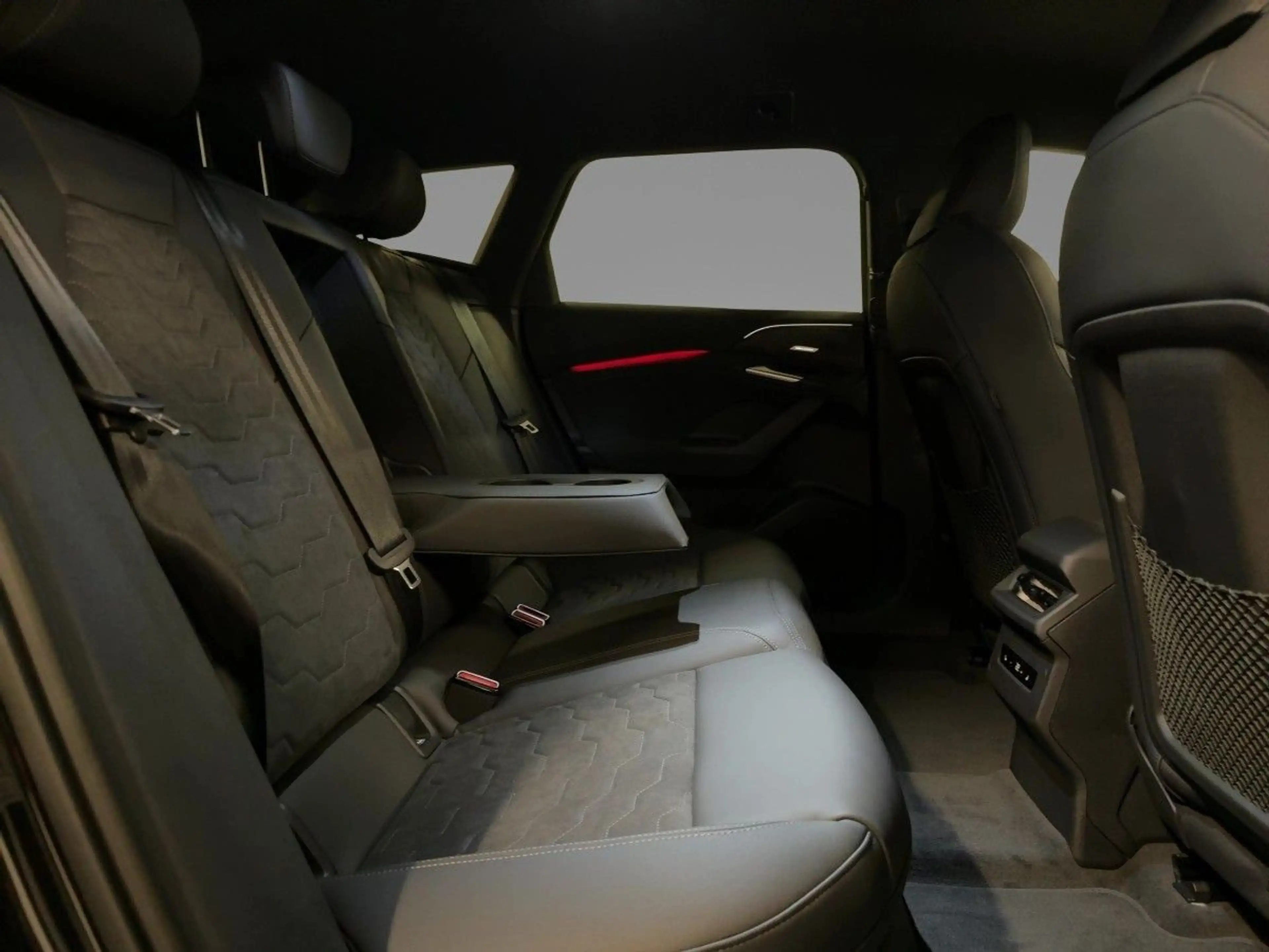 Audi A6 e-tron quattro 315 kW — photo 8
