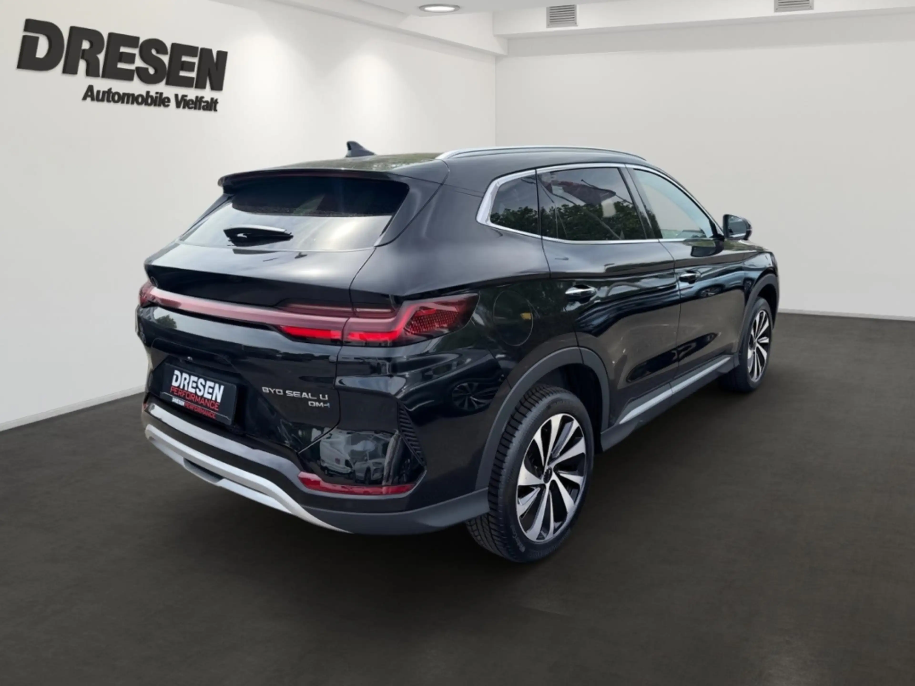 BYD Seal U BOOST PHEV 1.5 160KW NAVI,KLIMA,SITZHZG,CARPLAY — photo 3