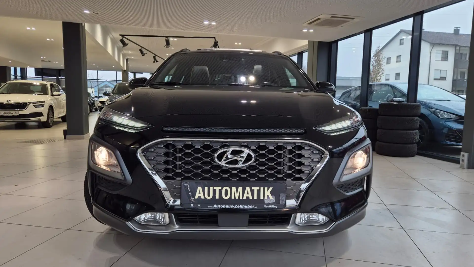 Hyundai KONA 1.6 T-GDI DCT 4WD Style *AHK*Navi*8fach* Noir - 2