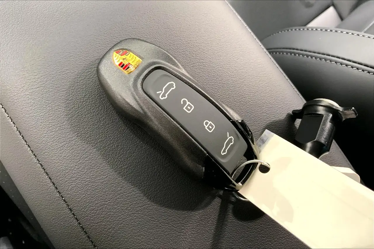 Porsche Macan снимка Porsche Macan