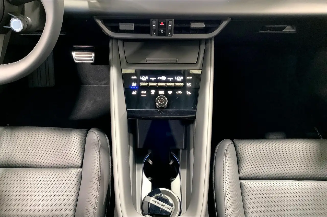 Porsche Macan снимка Porsche Macan