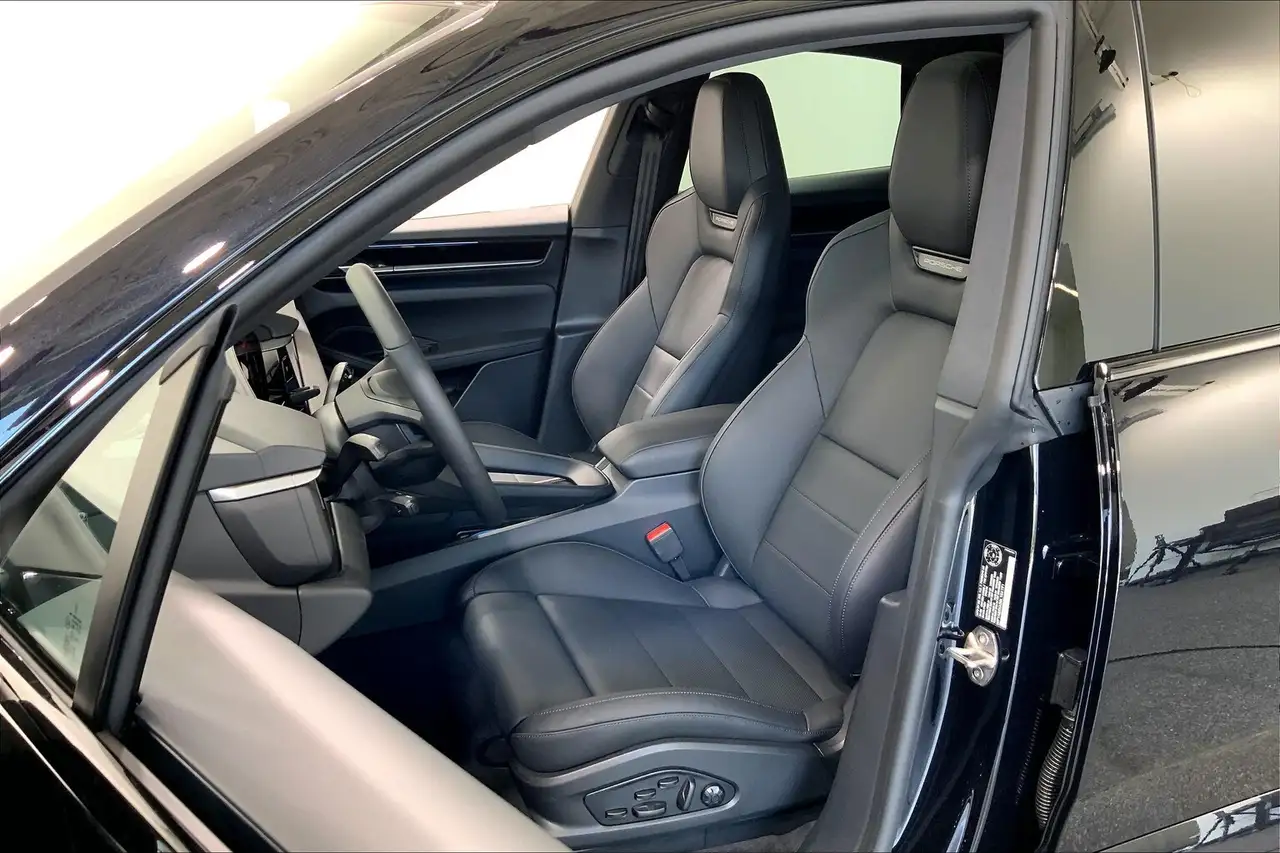 Porsche Macan снимка Porsche Macan
