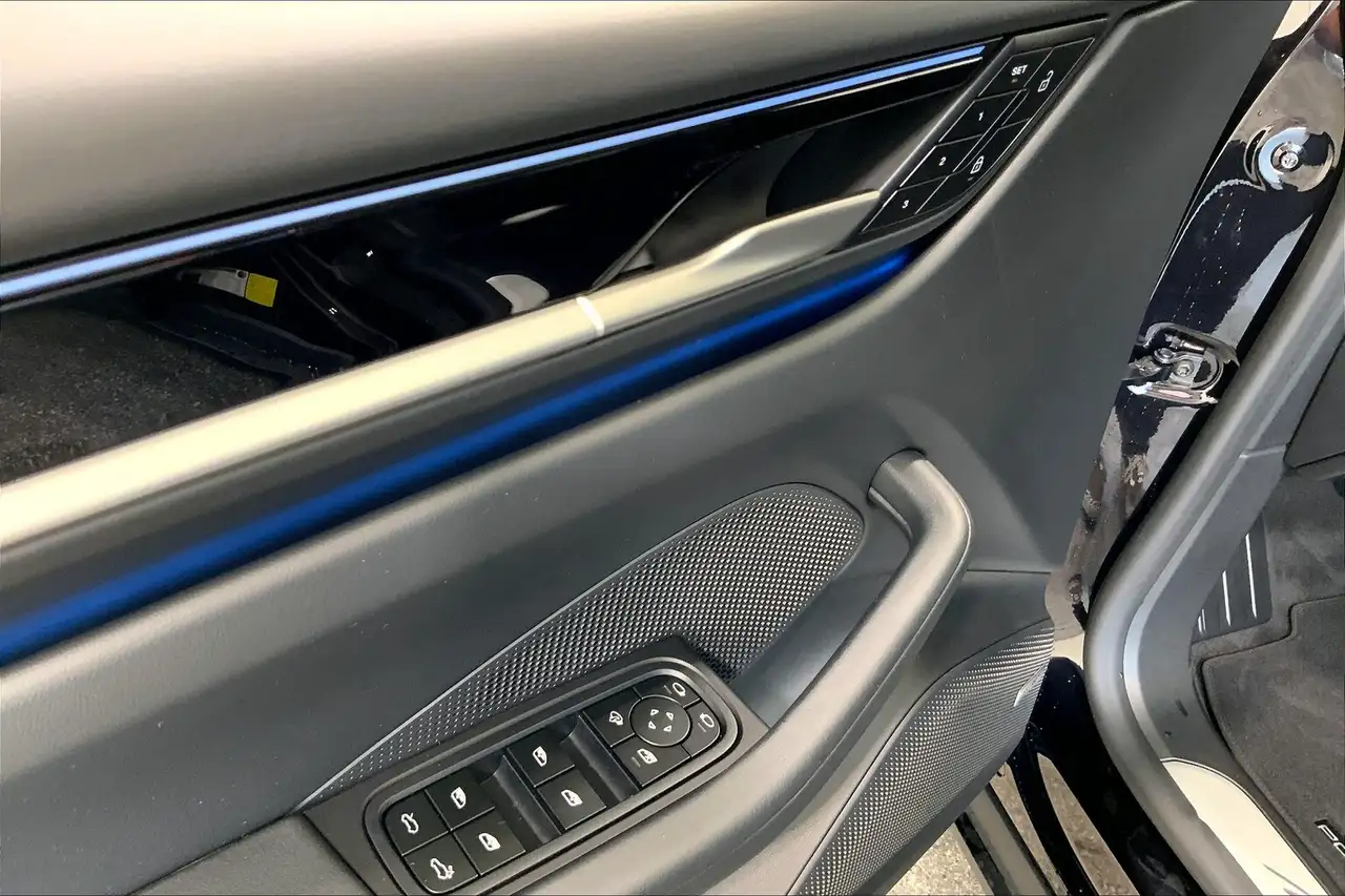 Porsche Macan снимка Porsche Macan