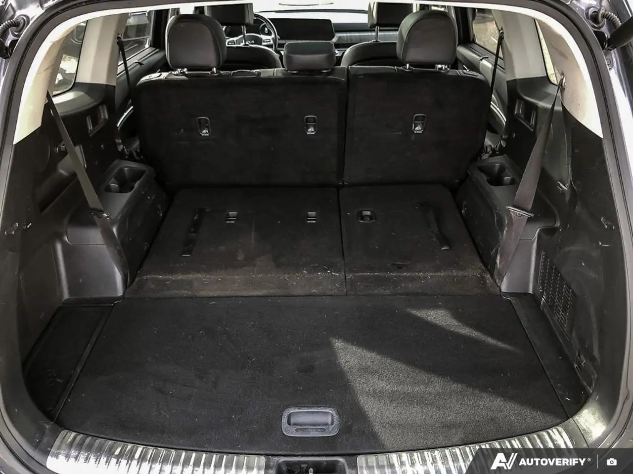 Kia Telluride снимка Kia Telluride