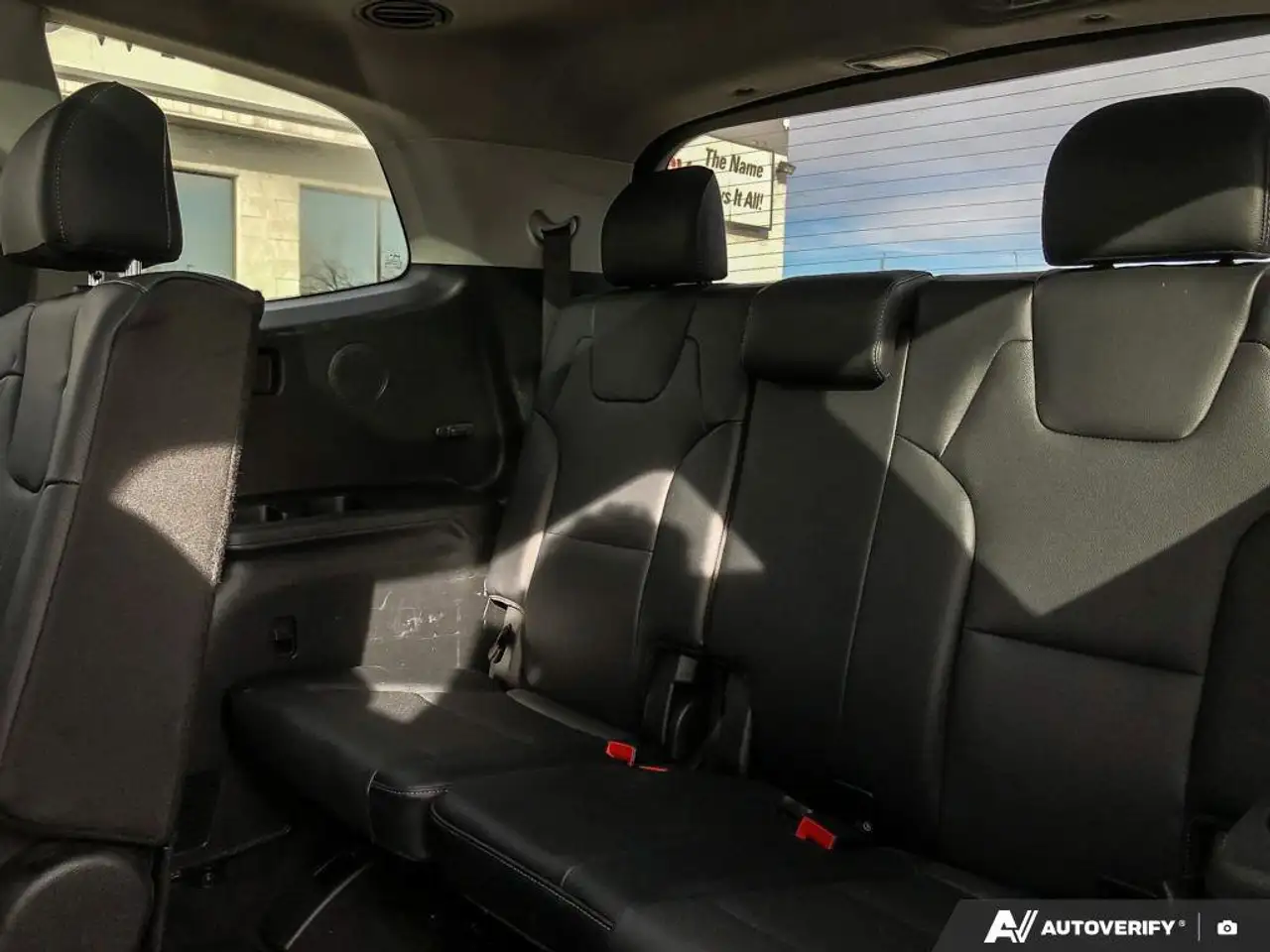 Kia Telluride снимка Kia Telluride