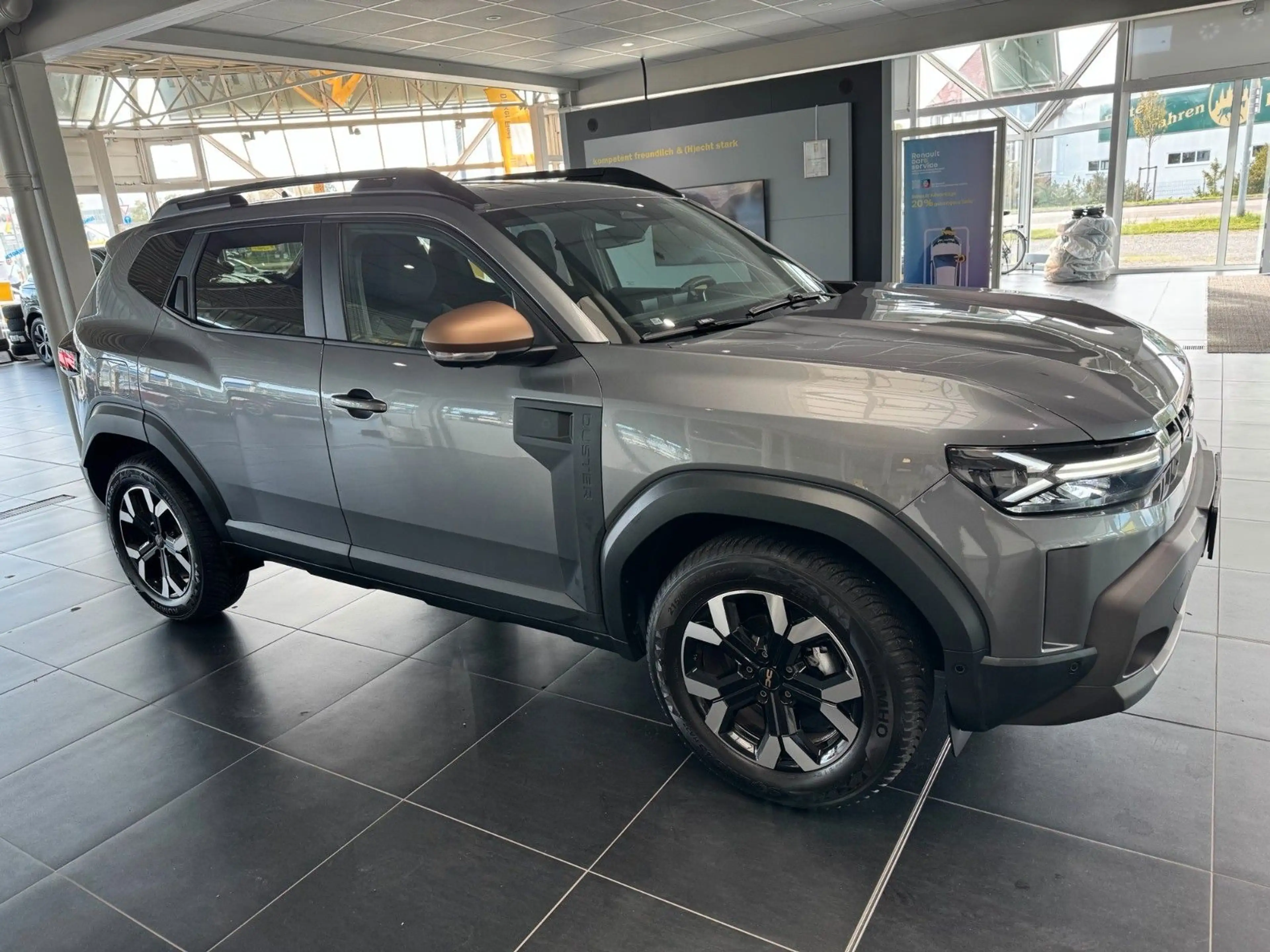 Dacia Duster III TCe 130 Extreme — photo 2