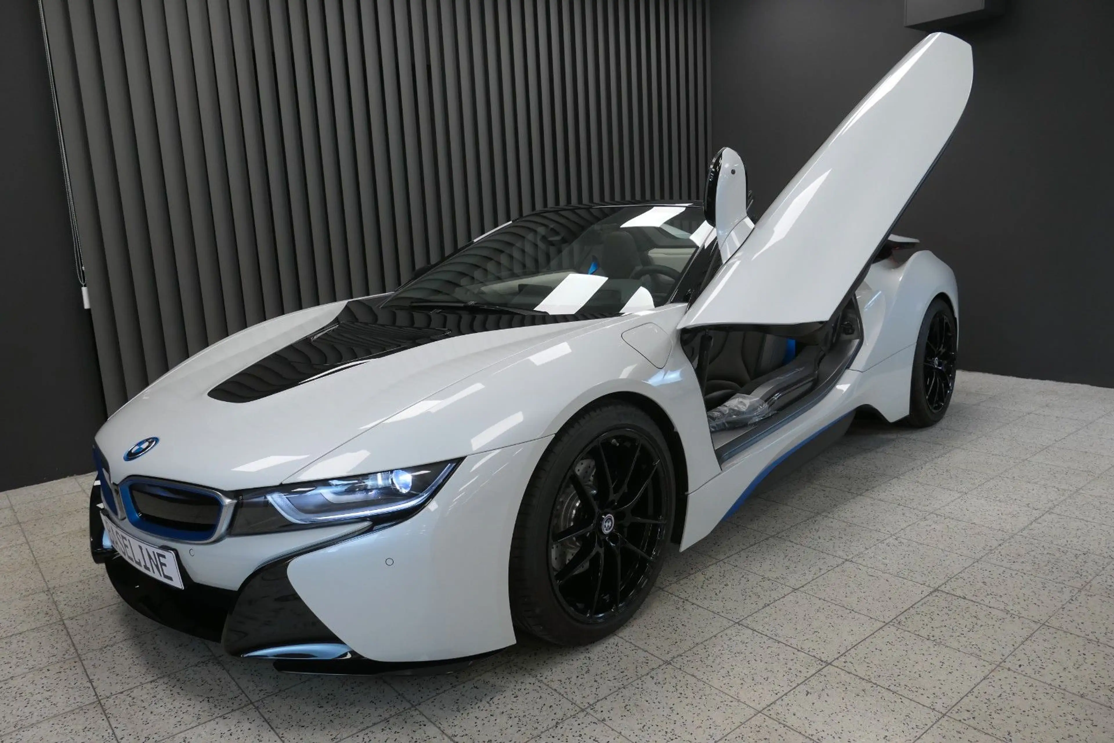 BMW i8 Roadster 1000km Sammlerzustand — photo 9