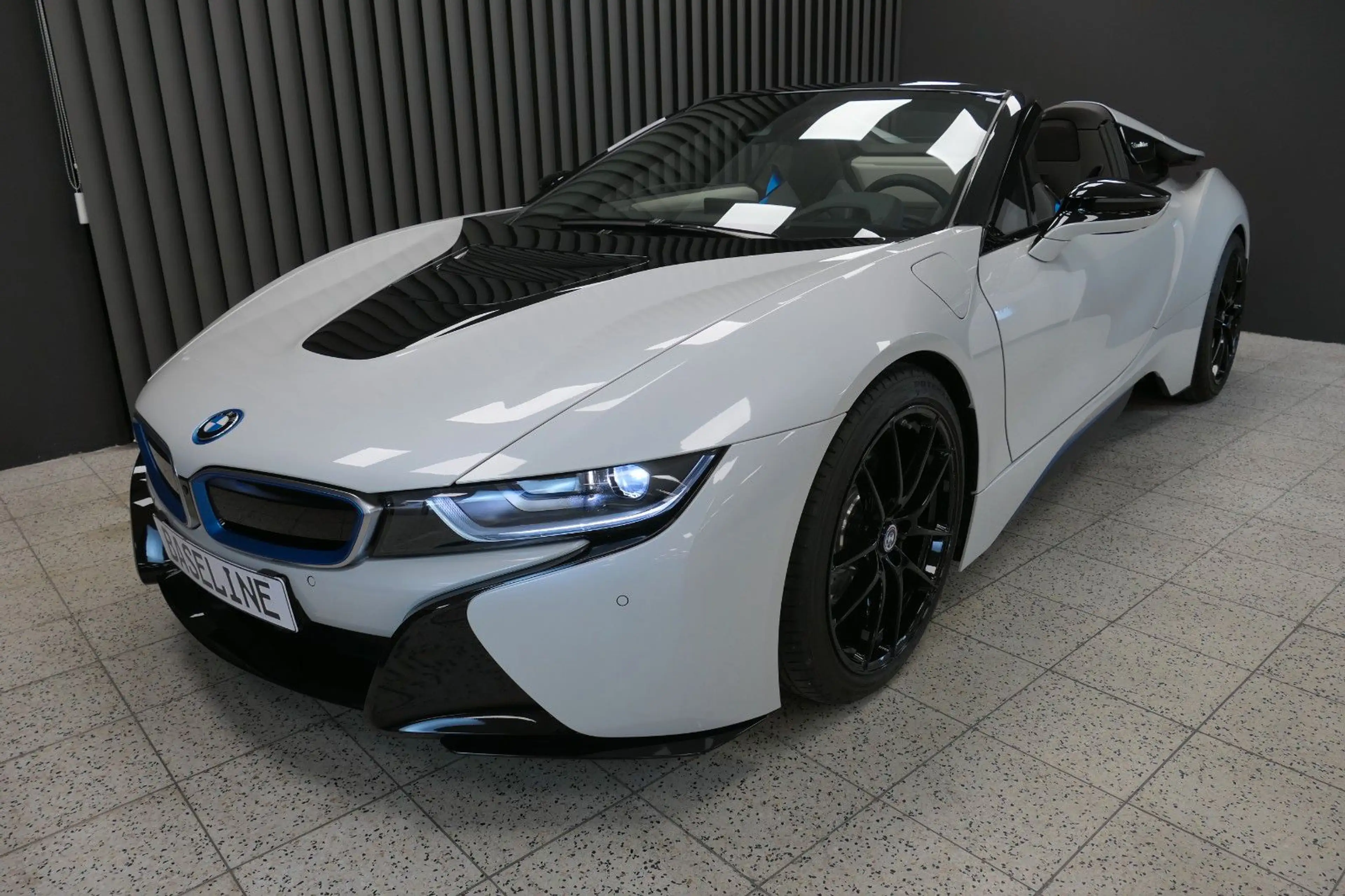 BMW i8 Roadster 1000km Sammlerzustand — photo 6