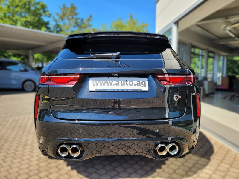 Jaguar F-Pace P550 AWD SVR*HUD*PANO*22"-Zoll* — photo 5