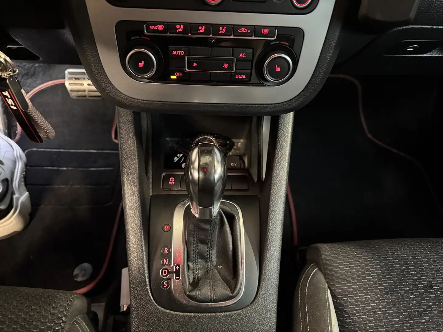 Volkswagen Scirocco 1.4 TSI DSG - 2