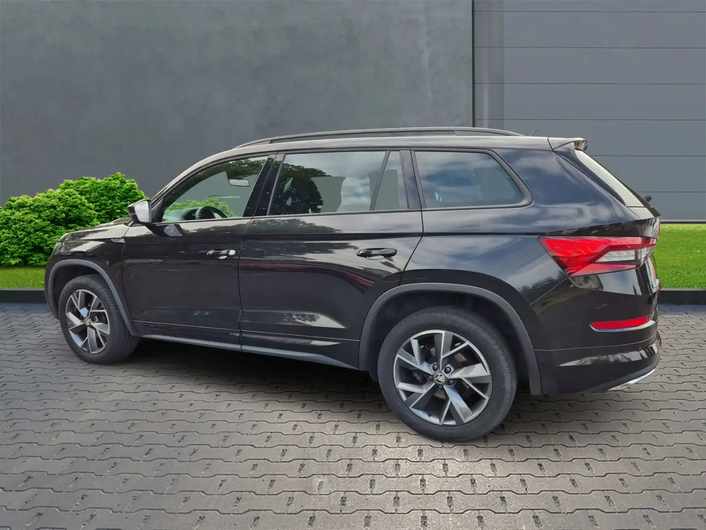 Skoda Kodiaq Sportline 1.5 TSI ACT+Alufelgen+Navi+elek Schwarz - 2