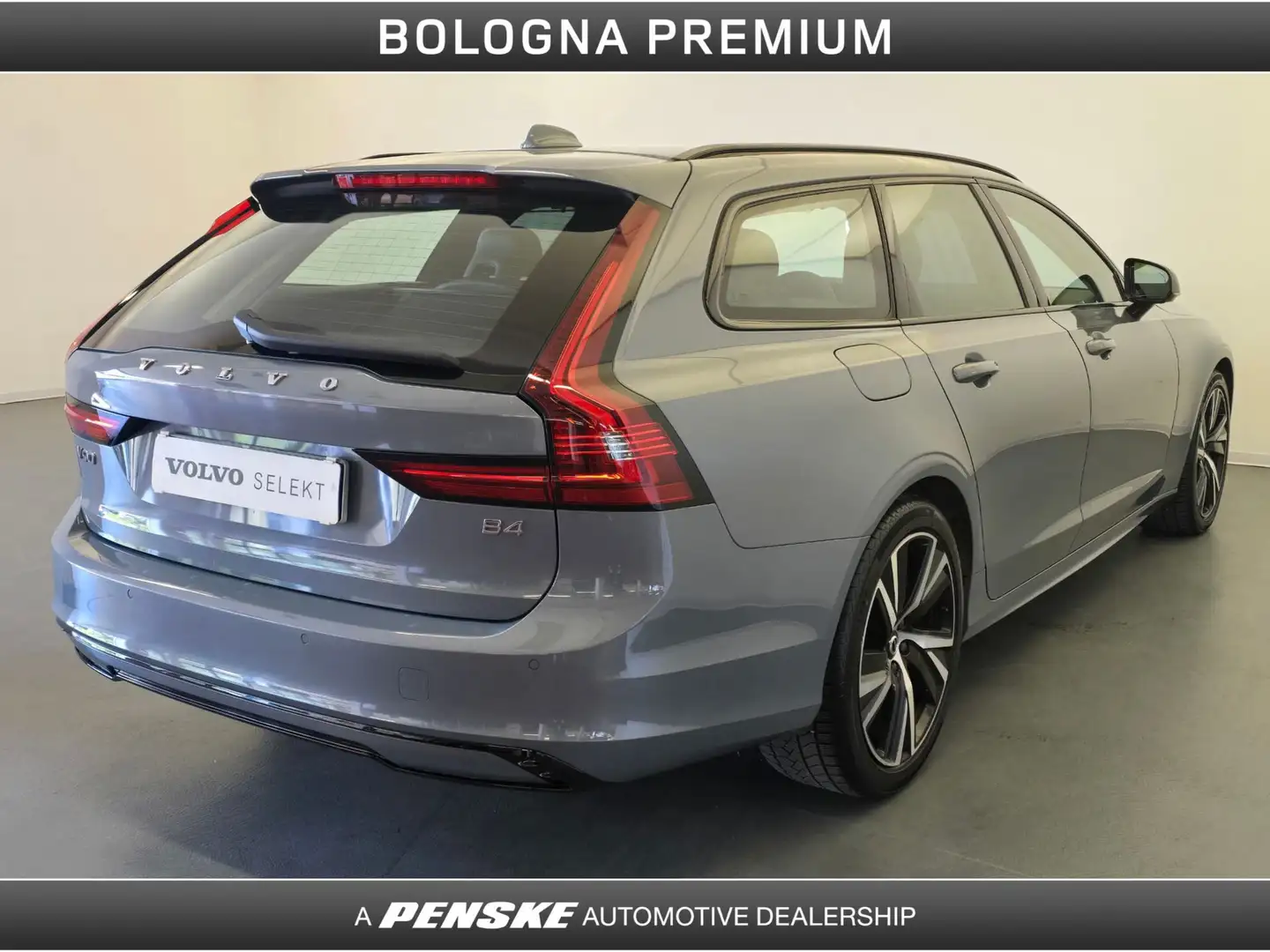Volvo V90 V90 B4 (d) automatico Plus Bright Grigio - 2
