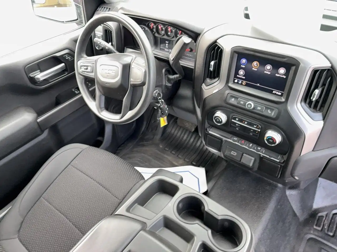 GMC Sierra 1500 снимка GMC Sierra 1500